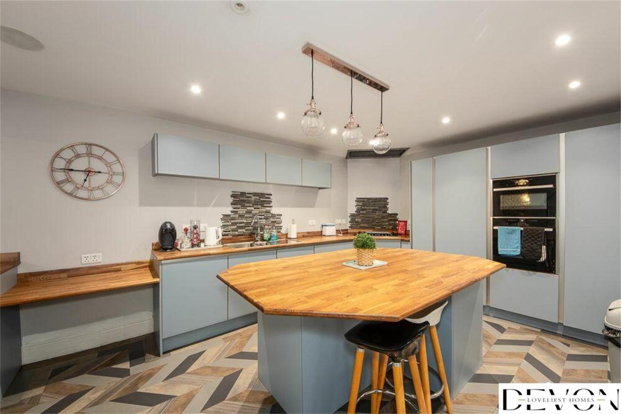 Loveliest Homes Paignton - Casa Marina - 3 Bed, 2 Bathroom House, Balcony, Parking Exterior foto