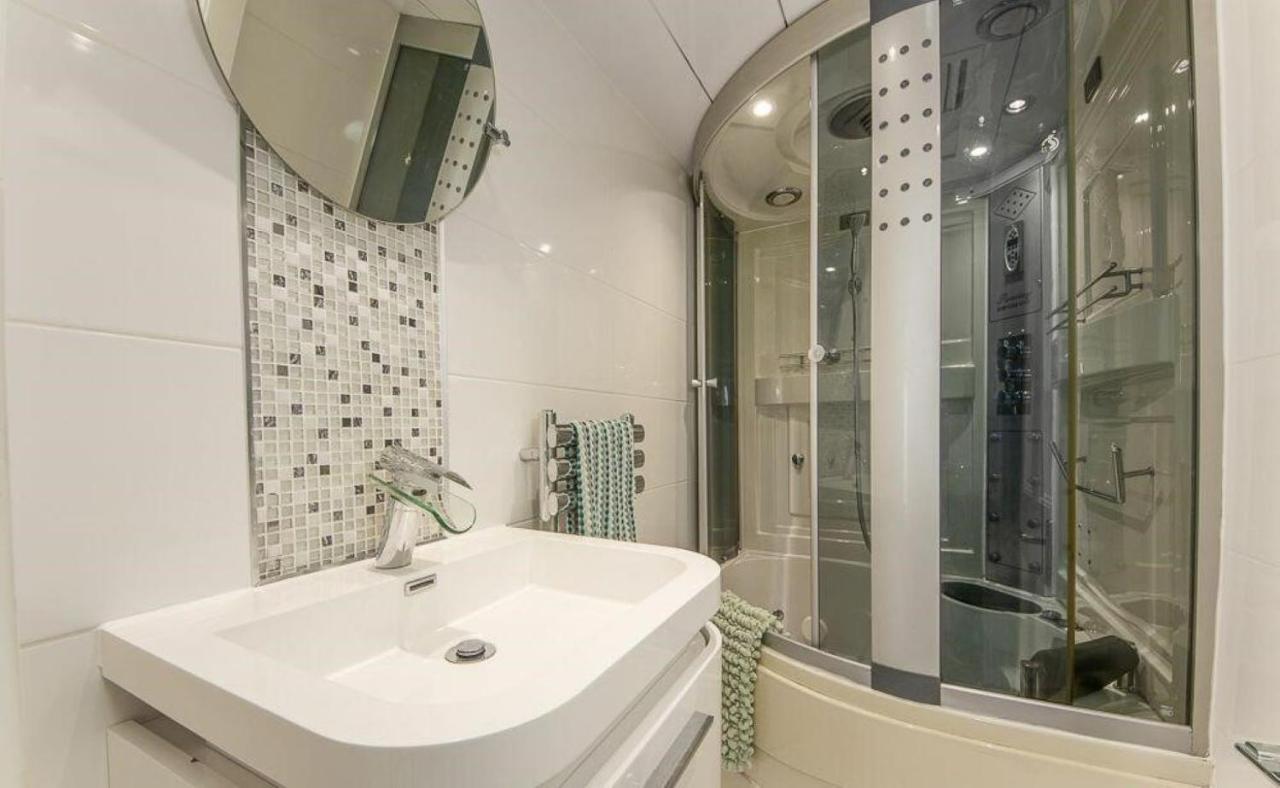 Loveliest Homes Paignton - Casa Marina - 3 Bed, 2 Bathroom House, Balcony, Parking Exterior foto